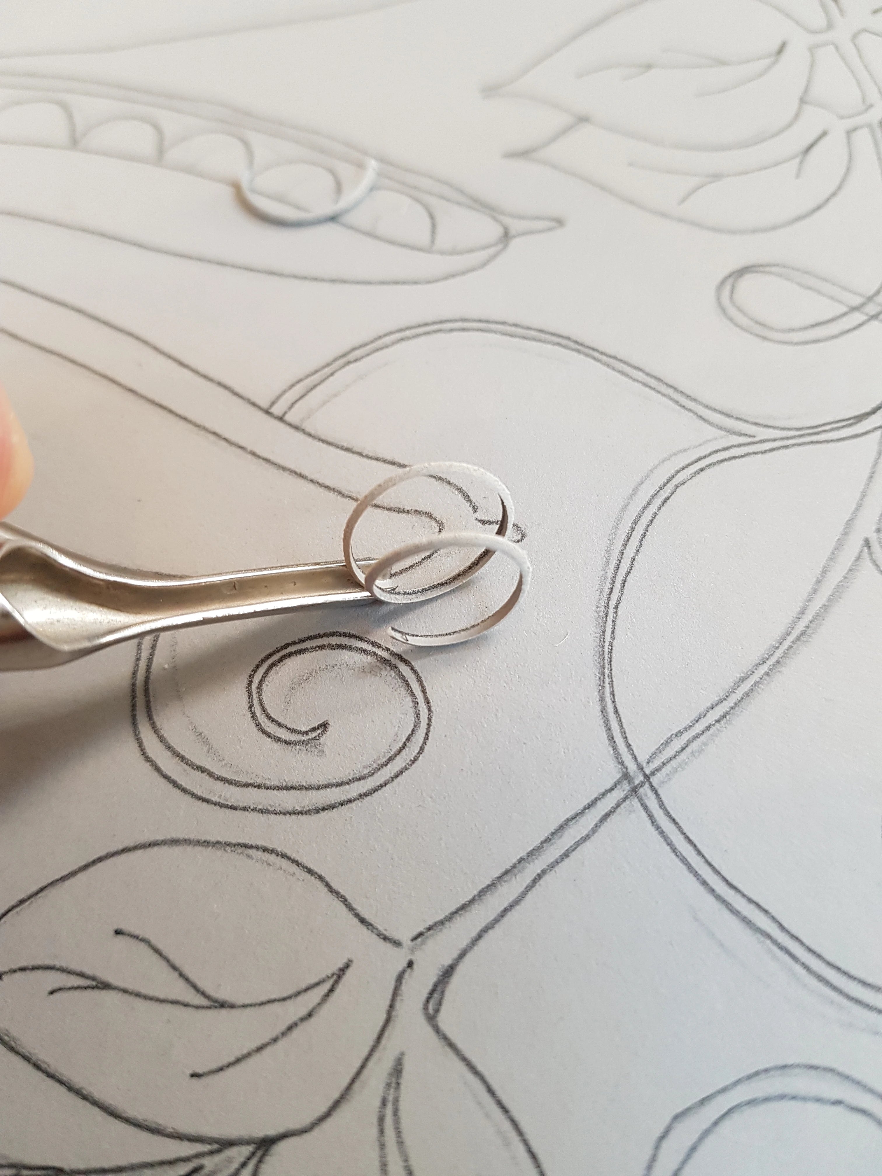 lizzie mabley cutting lino blocks ready for printing fabric